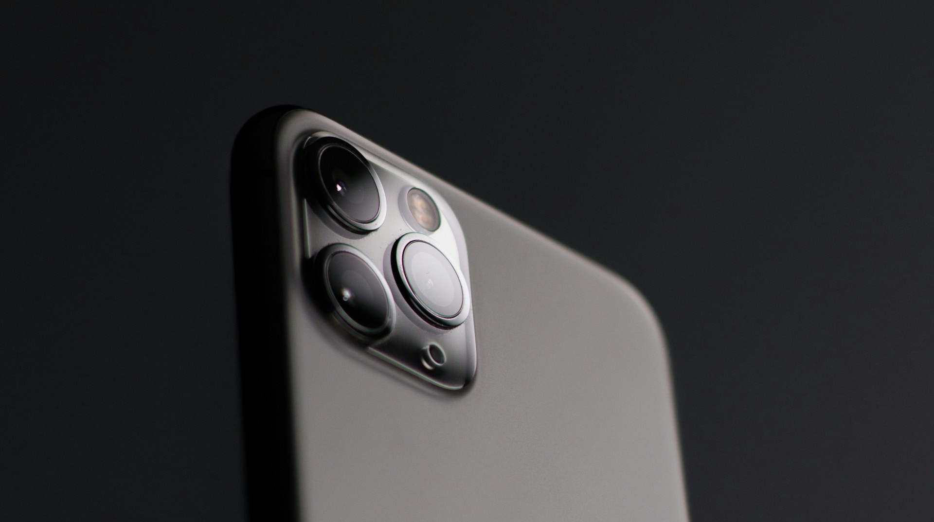 iPhone Camera Flickering in Indoor Lights