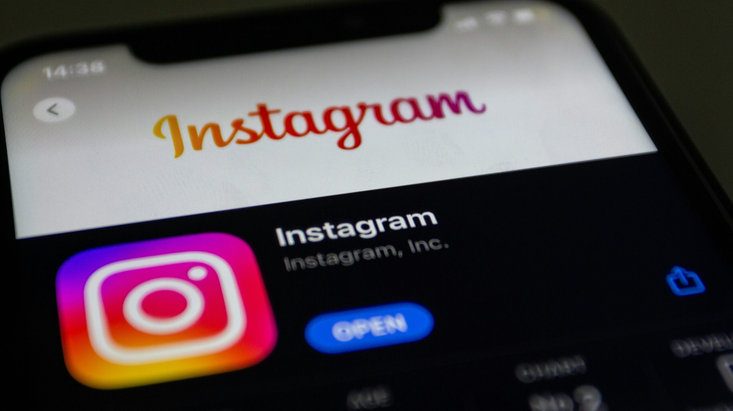 Instagram Instants App The New Snapchat for Disappearing Photos 2