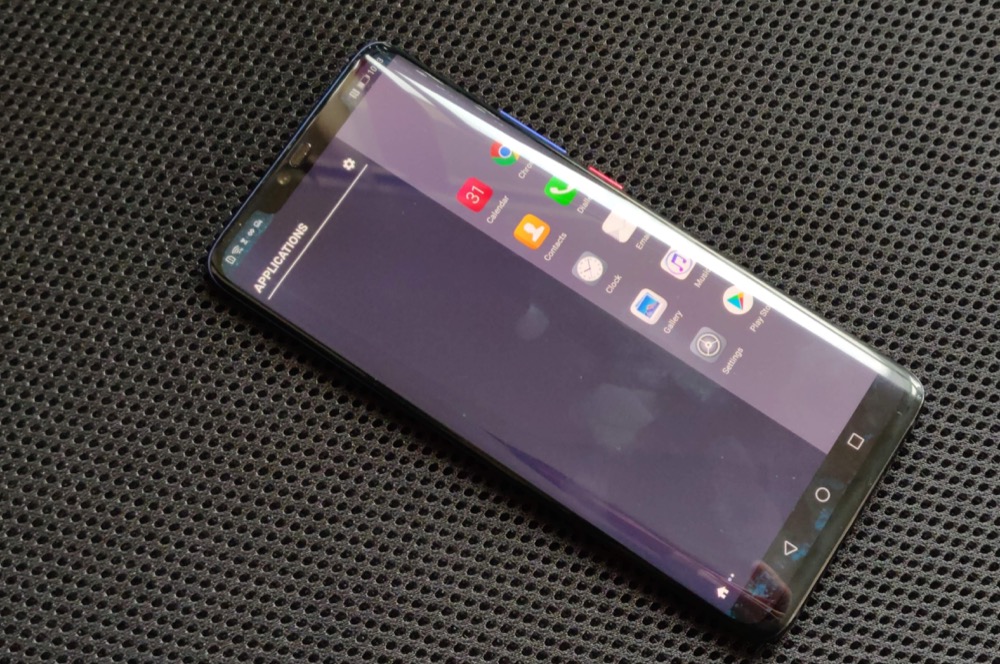 Why Flat Displays Are Replacing Curved Screens on Smartphones 11