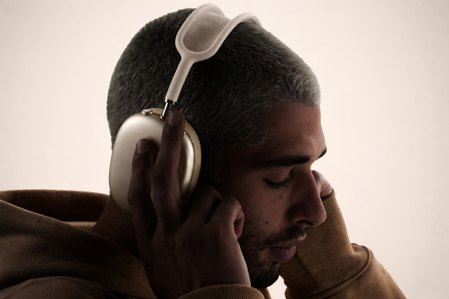 Is AirPods Max 2 Worth the Wait Here’s What to Expect 2