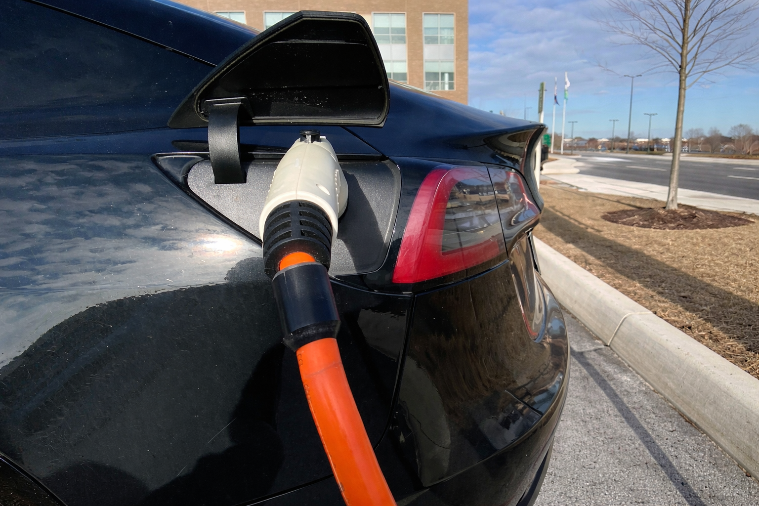 What Is Silicon-Carbon Battery Tech — and Why It Matters (3)