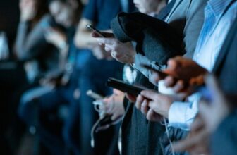 4 Best Phones Under 40,000 in India