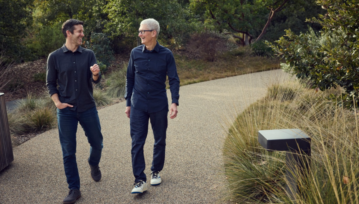 Apple CEO Tim Cook Steps Down 3
