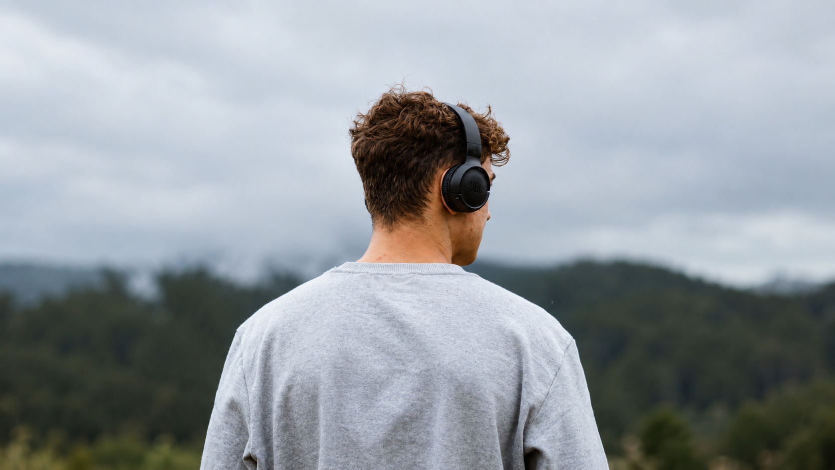 6 Best Headphones Under INR 20000